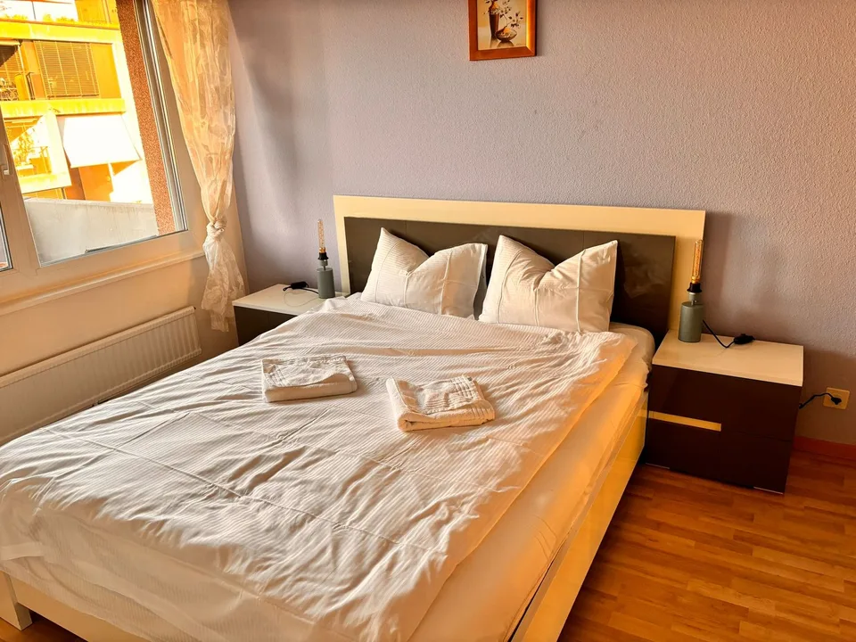 🏡 Charmantes möbliertes 2.5-Zimmer-Apartment Seebacherstrasse 64, Zürich Seebach 2. Stock links