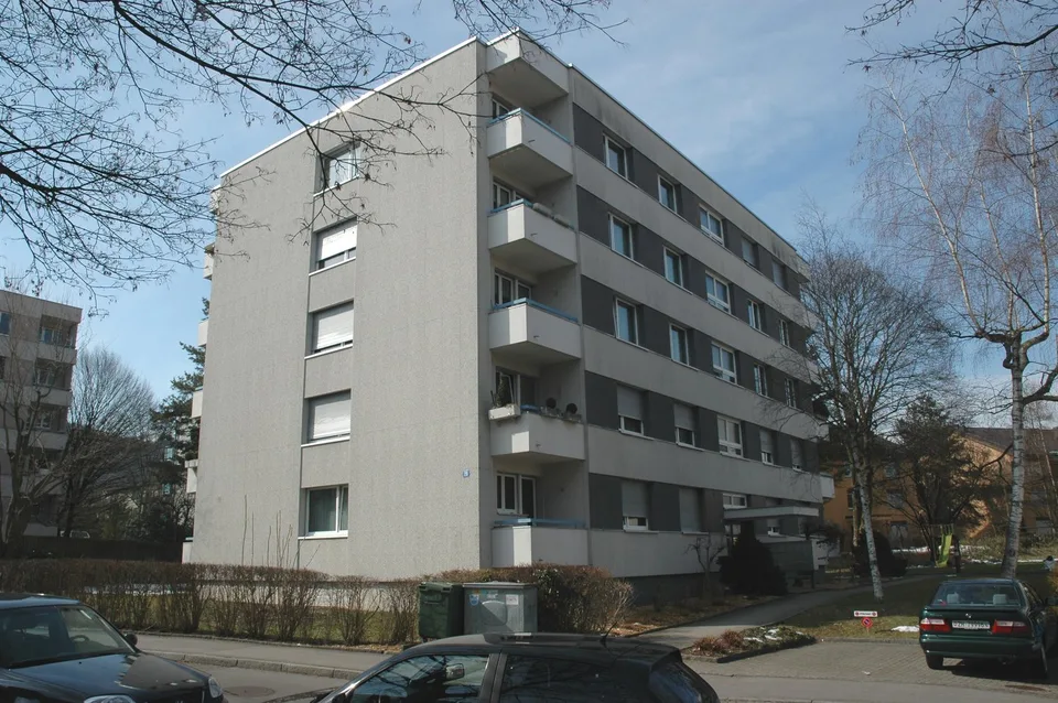 Einstellhallenplatz zur Miete in Zürich-Albisrieden