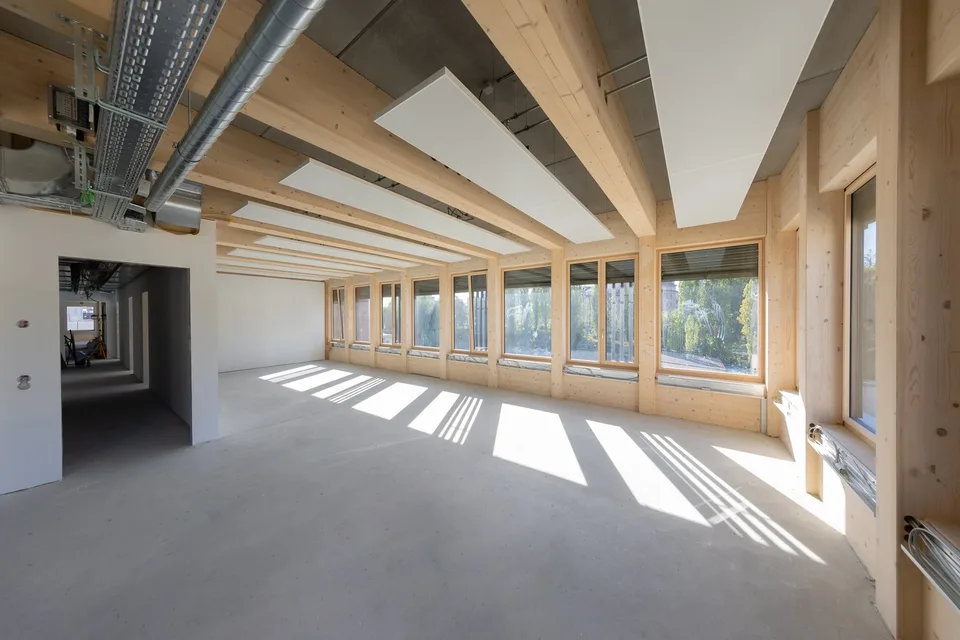 Bureaux modernes de 30 à 200 m² dans un bâtiment certifié Minergie à 2 pas de la gare de Fribourg