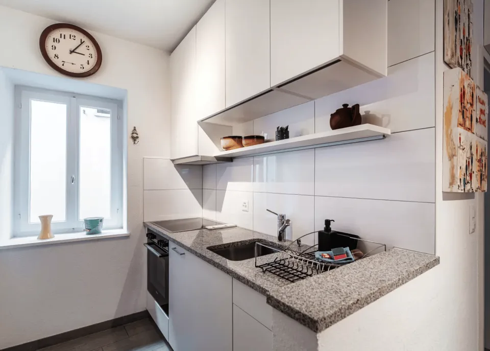 Dreizimmerwohnung auf zwei Ebenen mit Patio – Bissone