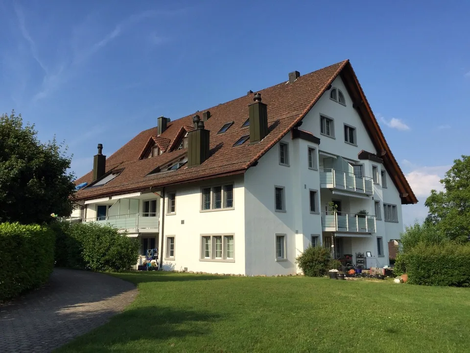 Moderne 5.5-Zimmer-Maisonette-Wohnung in ruhiger Lage im Hirzel ZH