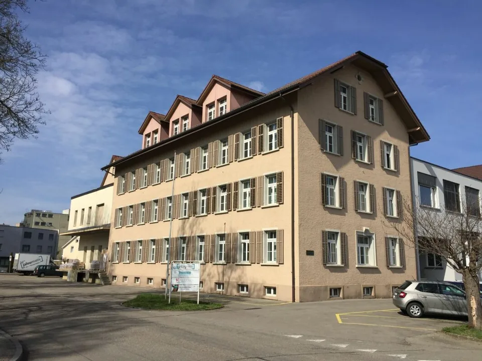 Werkstatt oder Lager gesucht? 210 m² mit optimaler Infrastruktur