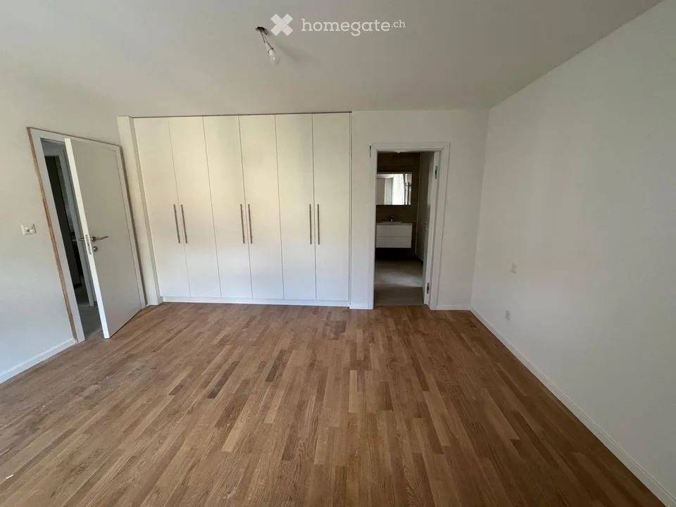 Appartement der gehobenen Klasse im 1. Stock mit Balkon (3.5 Zimmer)