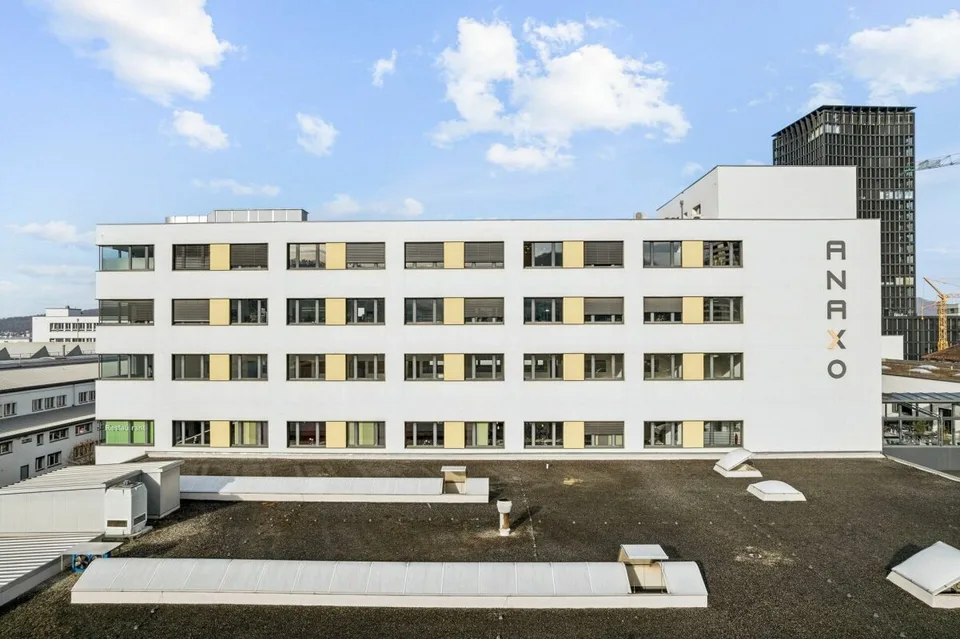 Attraktive und vielseitige Bürofläche im Buss Industriepark zu vermieten