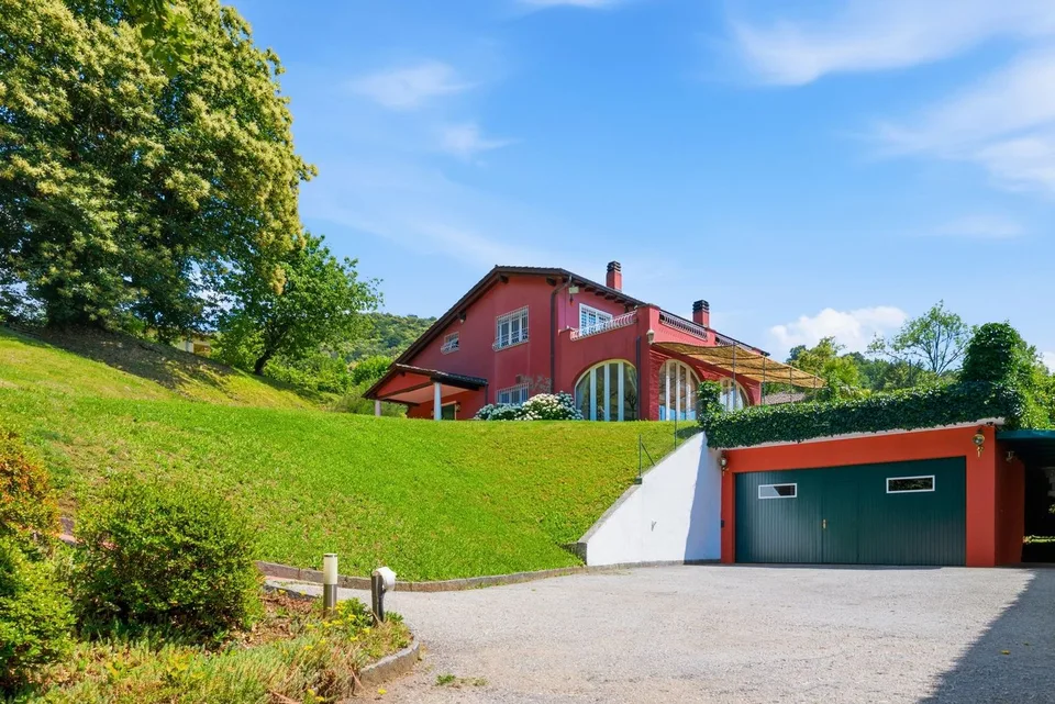 Luxury villa for rent