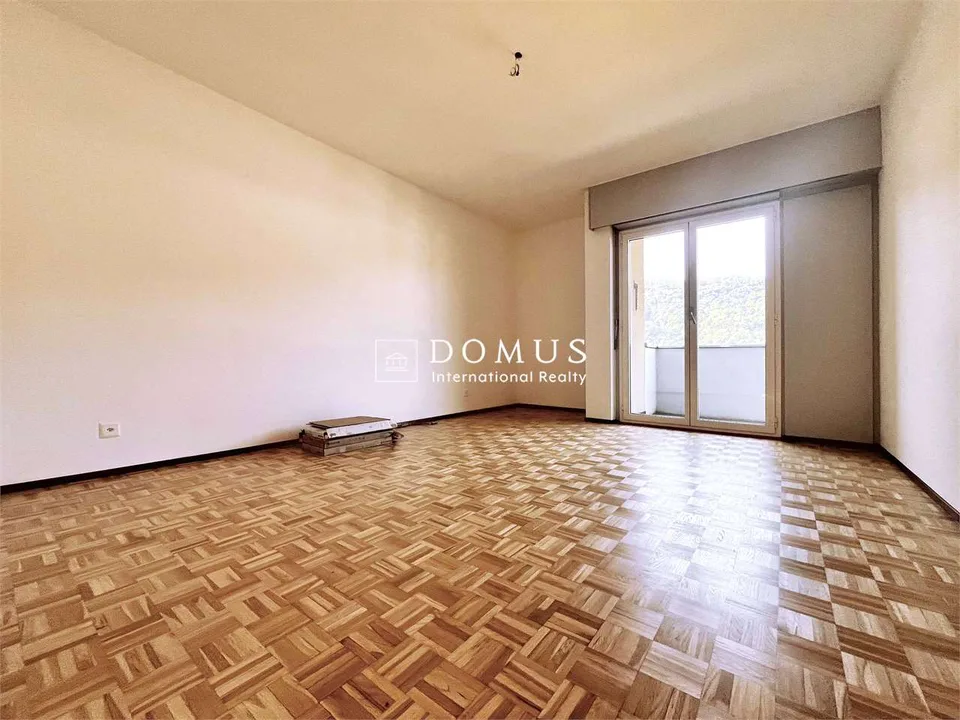 Appartement rénové de 4,5 pièces