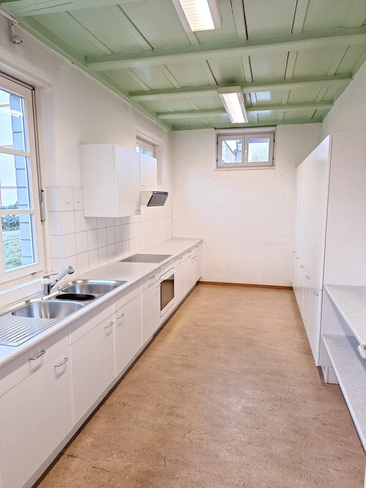 Attraktive Büro- /Gewerbefläche zu vermieten