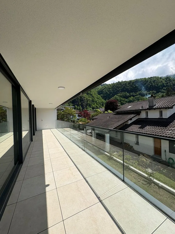 Modernes 3.5-Zimmer-Apartment mit großer Terrasse in Giubiasco – Foto 6 von 13