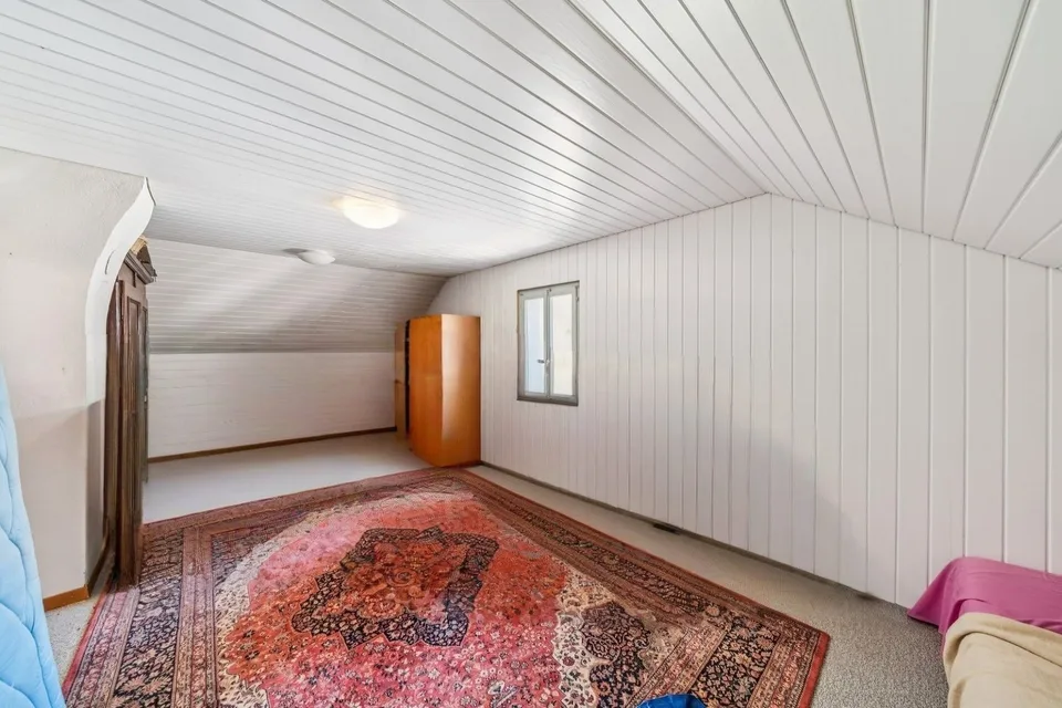 Mehrzweckhaus - 2 Wohnungen, Studio, Atelier und große Räume – Foto 9 von 13