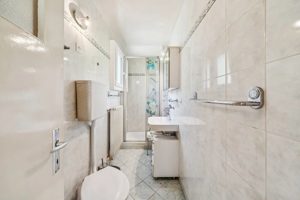 Mehrzweckhaus - 2 Wohnungen, Studio, Atelier und große Räume – Foto 6 von 13