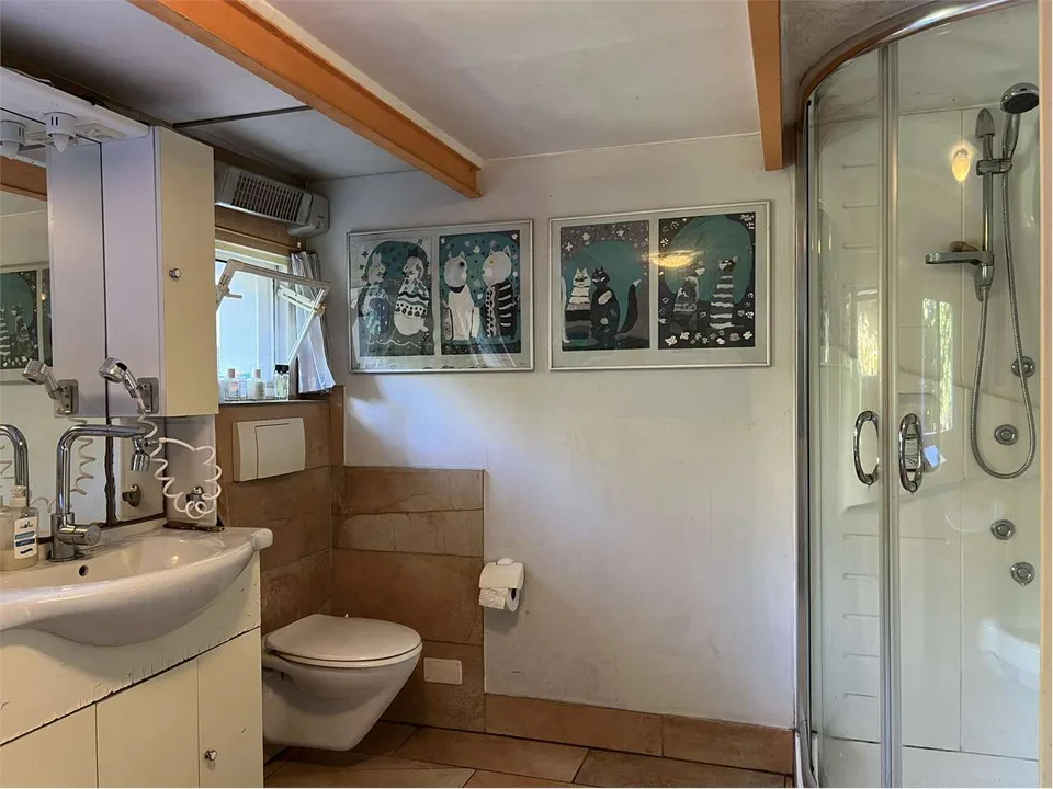 Tre case singole con bellissimo giardino, vista lago e piscina, in una – foto 10 di 13