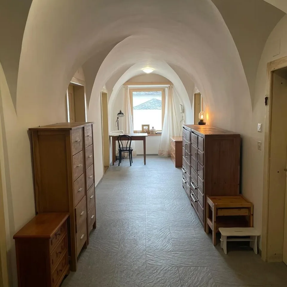 Einzigartiges Angebot: Historisches Pfarrhaus am Ortsanfang von Poschiavo-San Carlo