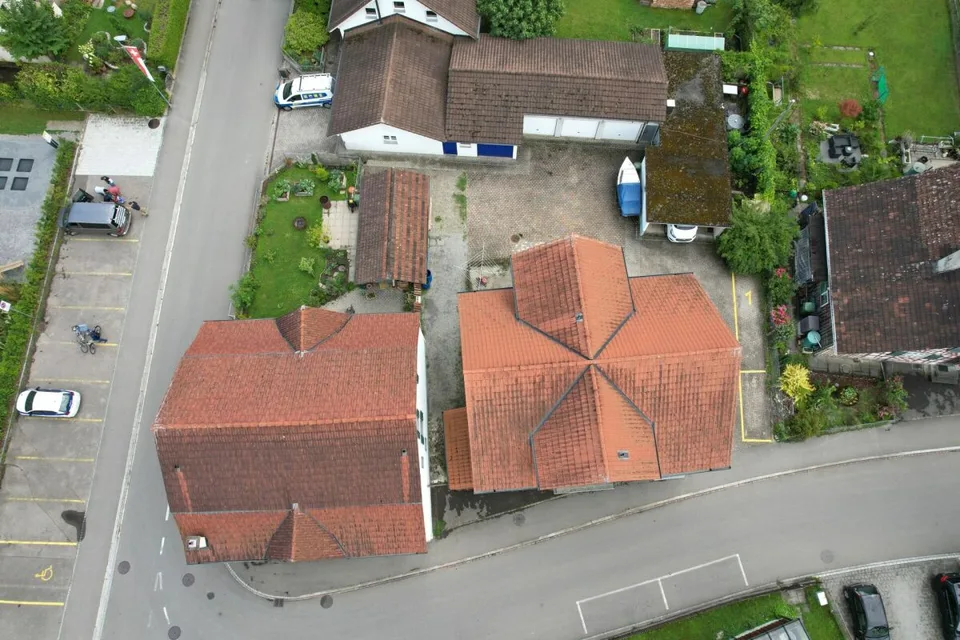 Attractive capital investment with two fully rented multi-family houses (BR: 4.65%)
