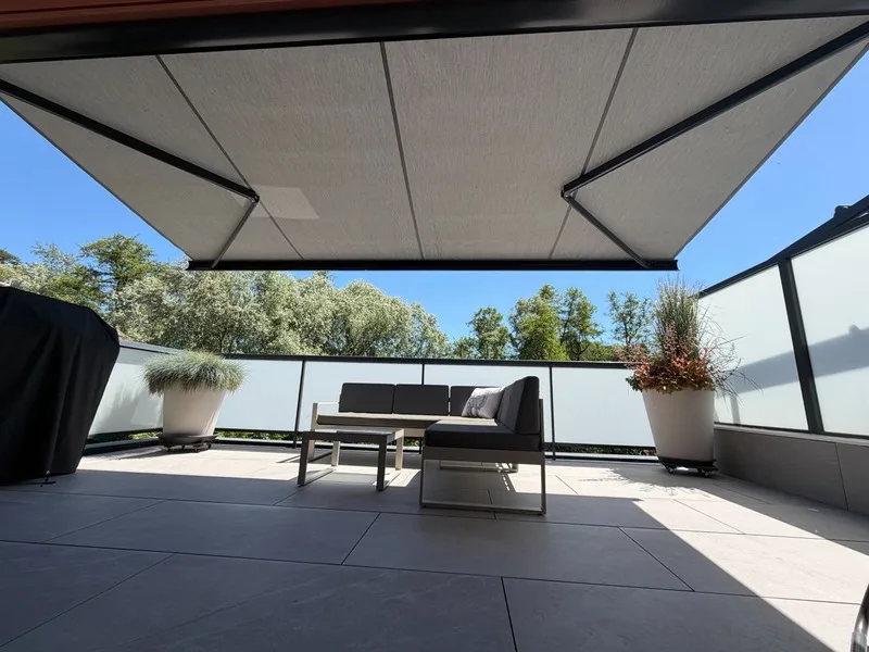 Duplex d'eccezione alle porte della Svizzera - Terrazza, giardino, vista foresta