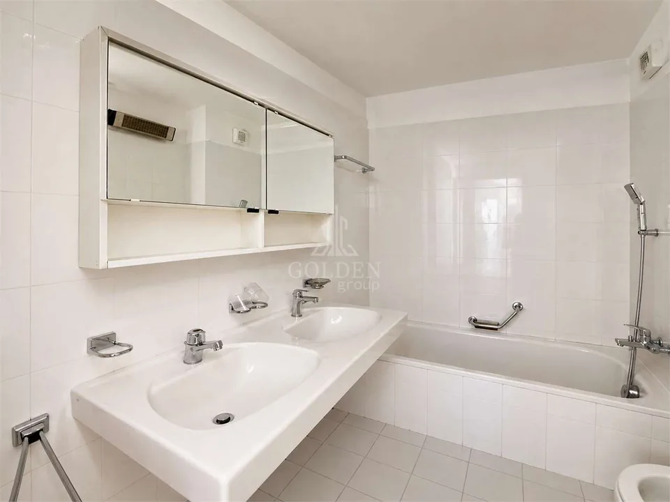 Elegantes 3.5-Zimmer-Wohnung mit großer Terrasse in Pambio-Noranco