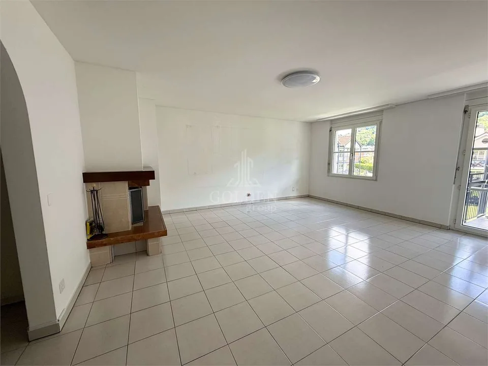 Elegantes 3.5-Zimmer-Wohnung mit großer Terrasse in Pambio-Noranco