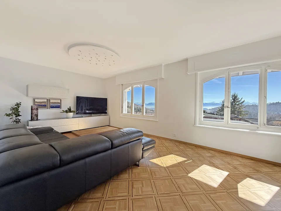 Magnifica casa completamente ristrutturata su un grande terreno