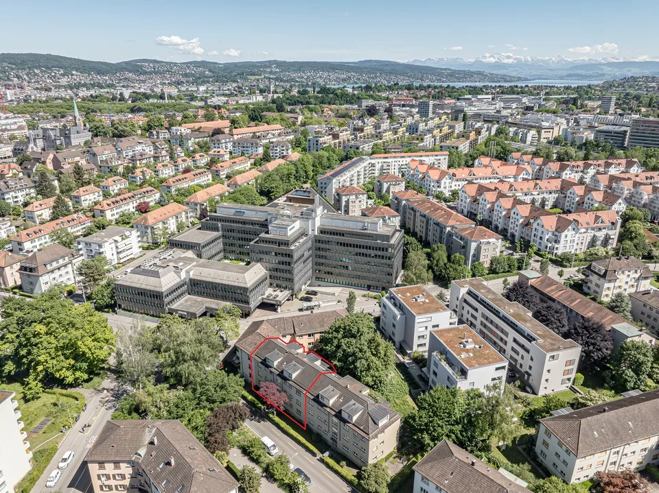 Charmantes Mehrfamilienhaus an ruhiger Lage in Zürich-Wiedikon