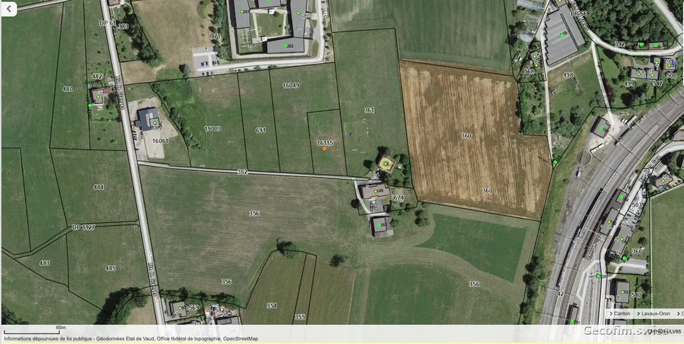 Due aree industriali adiacenti 4000 m2 e 6000 m2 a Palézieux