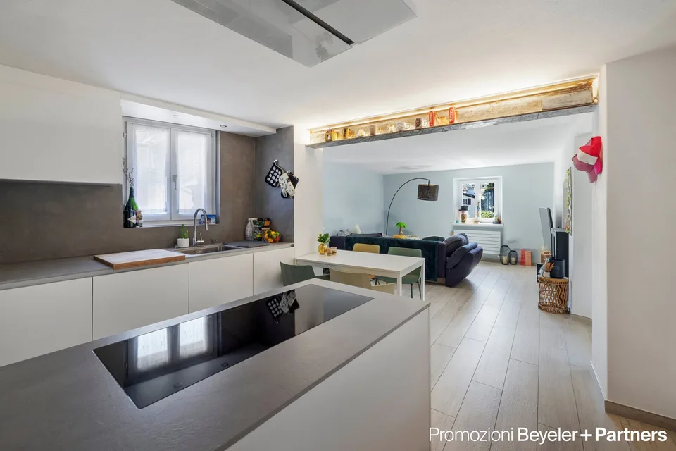Wohnen mit Stil – 5 Zimmer Wohnung mit zwei Terrassen in Losone, Zweitwohnsitz