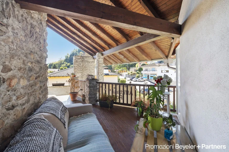 Wohnen mit Stil – 5 Zimmer Wohnung mit zwei Terrassen in Losone, Zweitwohnsitz