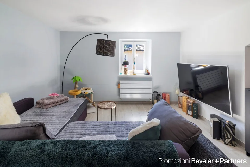 Wohnen mit Stil – 5 Zimmer Wohnung mit zwei Terrassen in Losone, Zweitwohnsitz