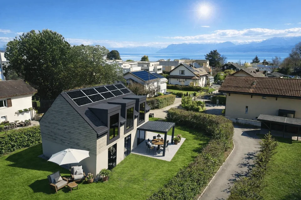 Superb architect-designed villa on plan in Rolle - 2 steps from Lake Geneva