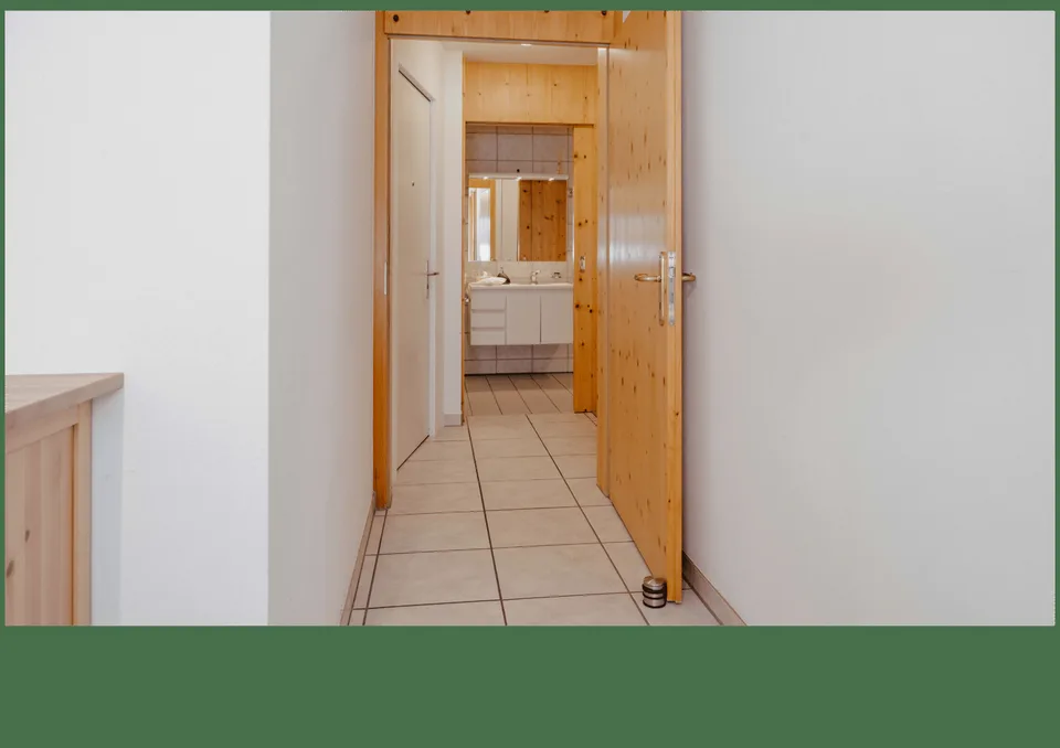 Moderne 3.5-Zimmer-Wohnung mit unverbaubarer Aussicht und sonnigem Sitzplatz – Foto 15 von 18