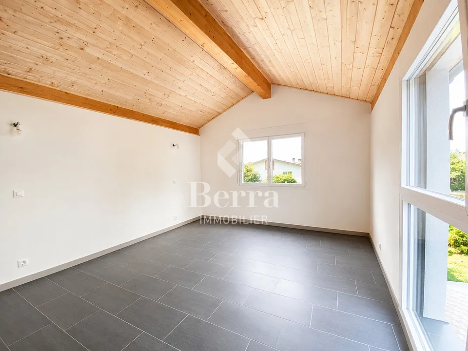 Casa indipendente di 4,5 locali con annesso – foto 7 di 13