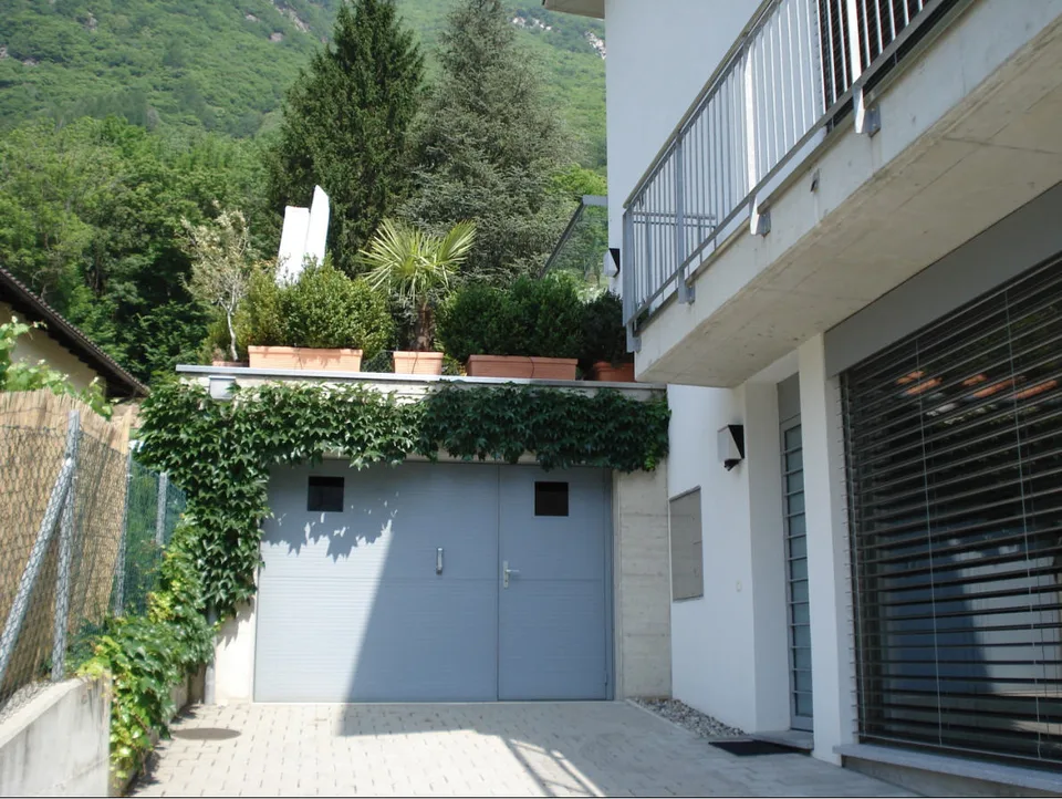 Schönes Haus mit 3,5 Zimmern, evtl. 4,5 Zimmern, sonnig mit Aussicht