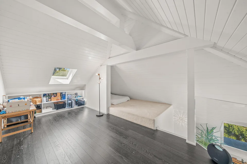 Superbe duplex alliant confort, vue lac et situation privilégiée – Foto 24 von 28