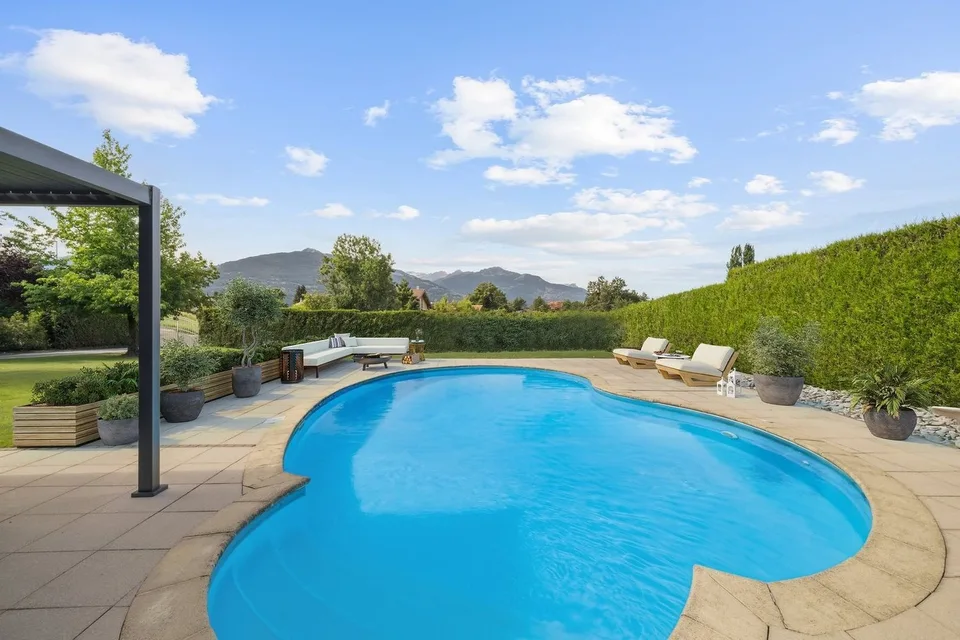 Exceptional villa in Grimisuat - Spacious plot and panoramic view