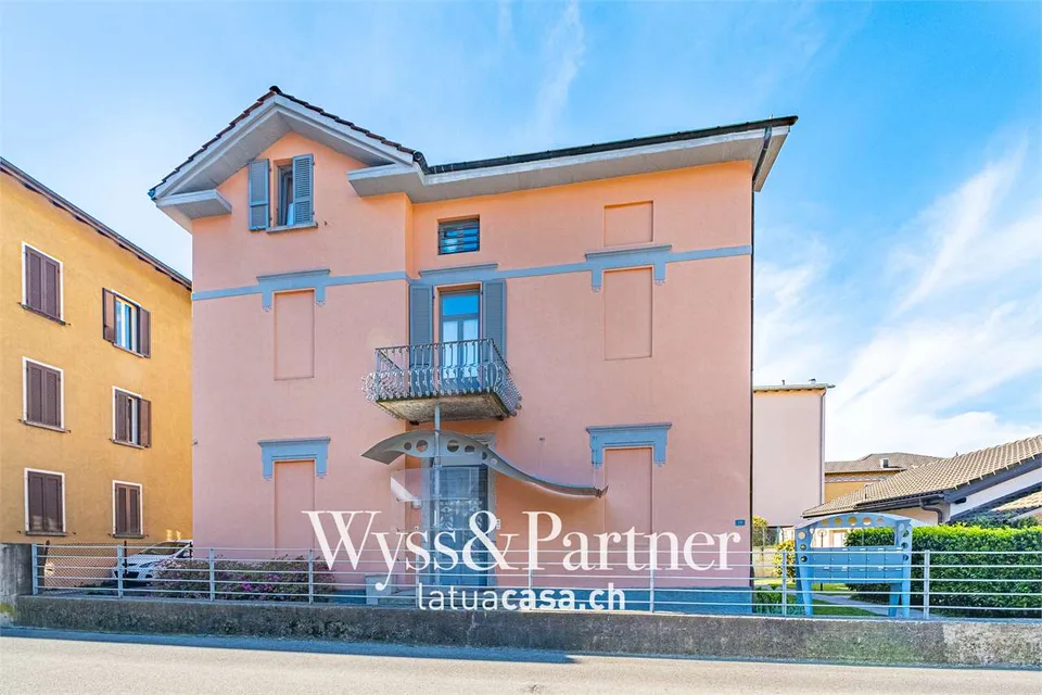 Bellinzona Centro - Prestigioso 4.5 Locali in Villa d'Epoca di Sole 3 – Foto 14 von 22