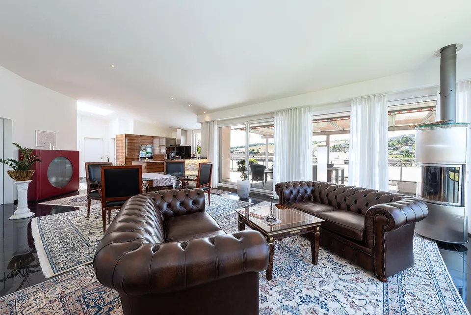 Exklusive 4.5‑Zimmer-Attikawohnung mit traumhafter Panorama-Aussicht
