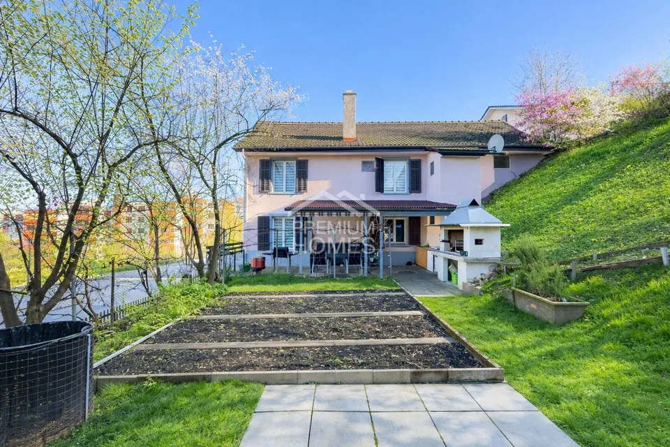 A HOME WITH CHARACTER