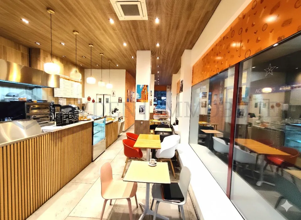 Exklusiv! Gewerbeverkauf - Restaurant komplett neu, schlüsselfertig.