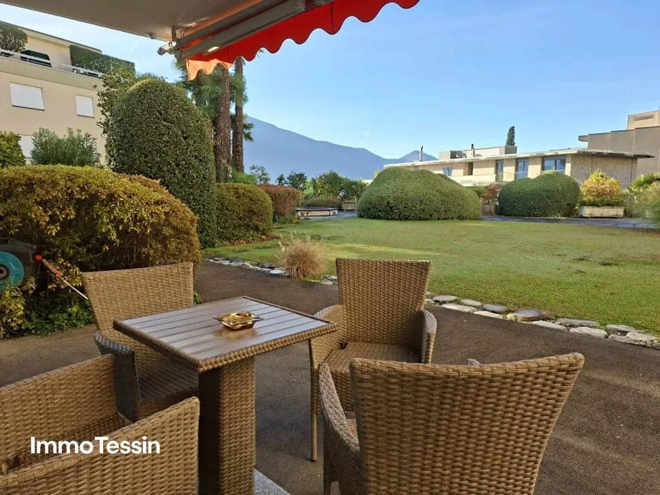 1.5-Zimmer-Wohnung an zentraler Toplage in Muralto mit atemberaubender Seesicht, Indoorpool und Parkplatz – Foto 13 von 13