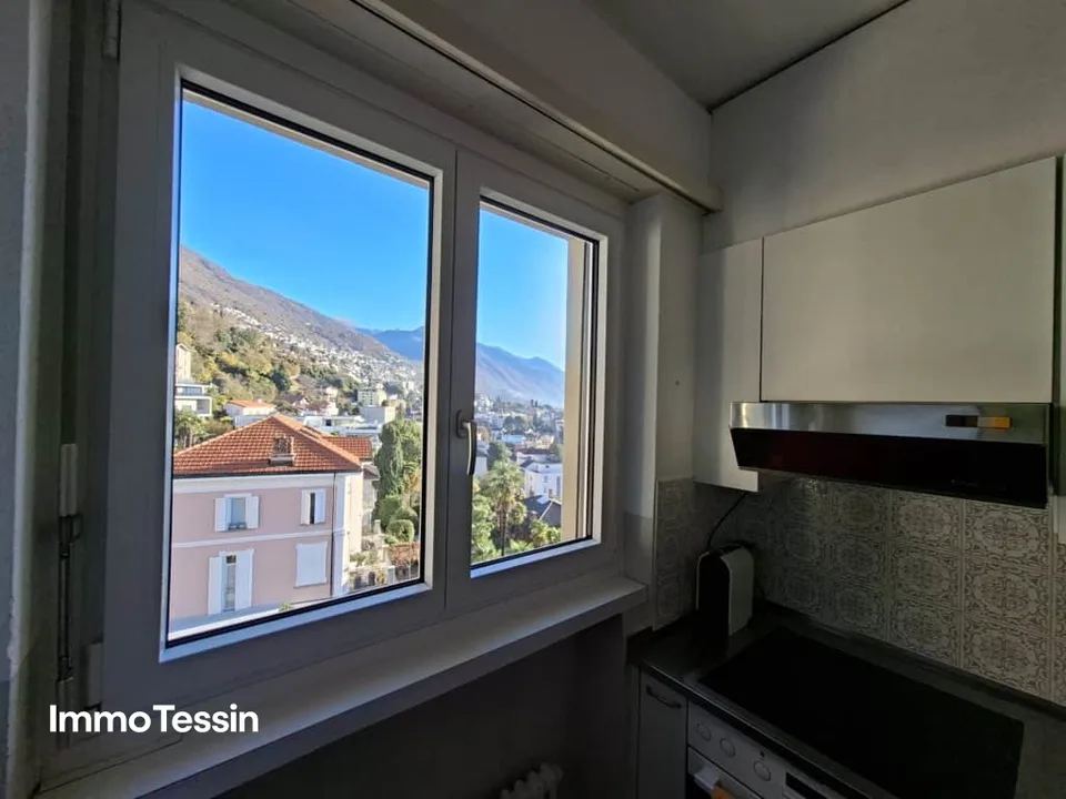 1.5-Zimmer-Wohnung an zentraler Toplage in Muralto mit atemberaubender Seesicht, Indoorpool und Parkplatz – Foto 8 von 13