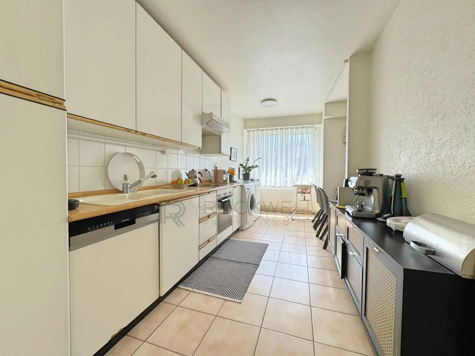 Centro di Yverdon - Appartamento di 3,5 locali con parcheggio esterno