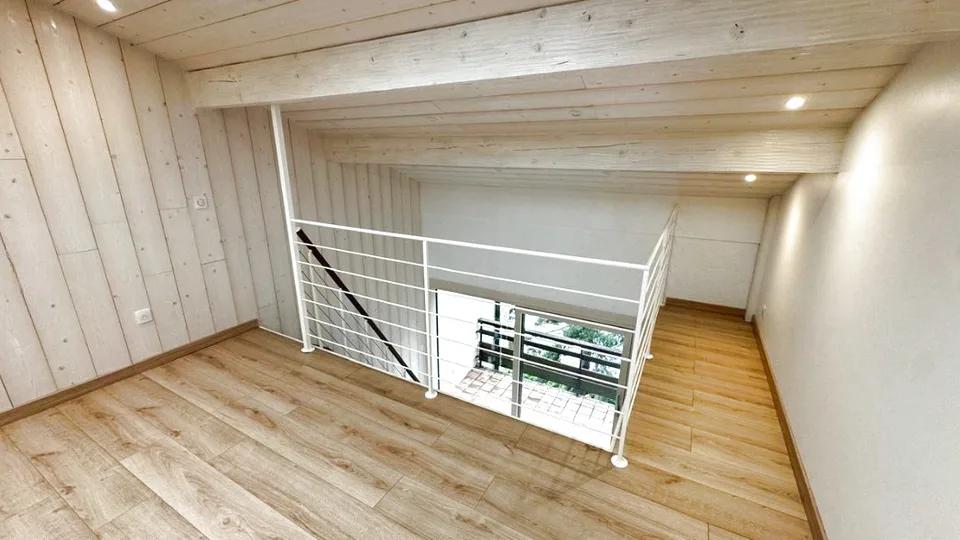 Duplex mansardato ristrutturato a Port Ripaille