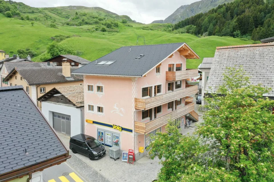 Appartamento di vacanza ristrutturato di 2,5 locali al 2° piano in prossimità della stazione della funivia