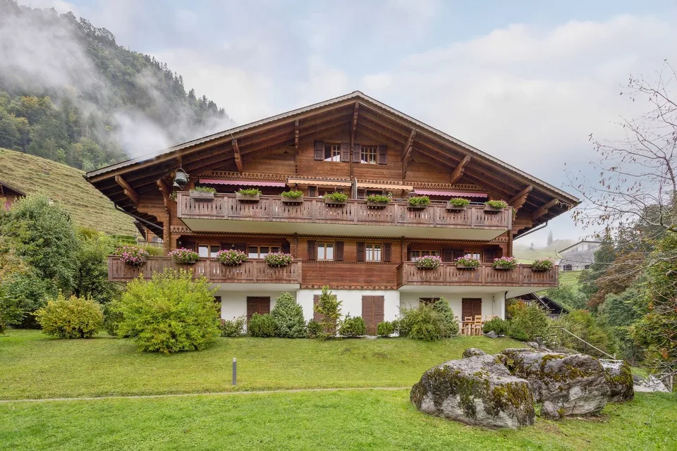 Gemütliche Doppelhaushälfte-Wohnung in Château-d'Oex mit Kamin