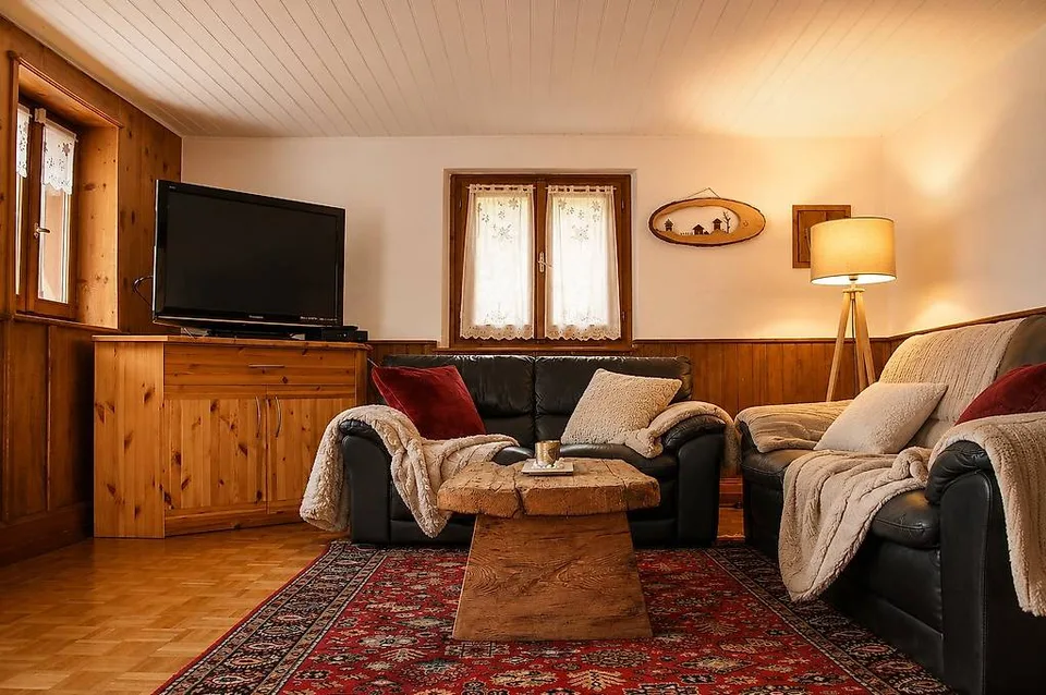 Doppia armonia in Valle Calanca: casa bifamiliare a Rossa!
