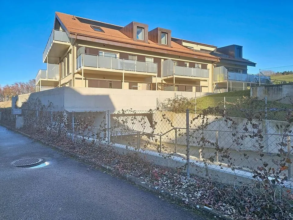 Sehr schönes 4.5-Zimmer-Appartement neu (Lot 9)