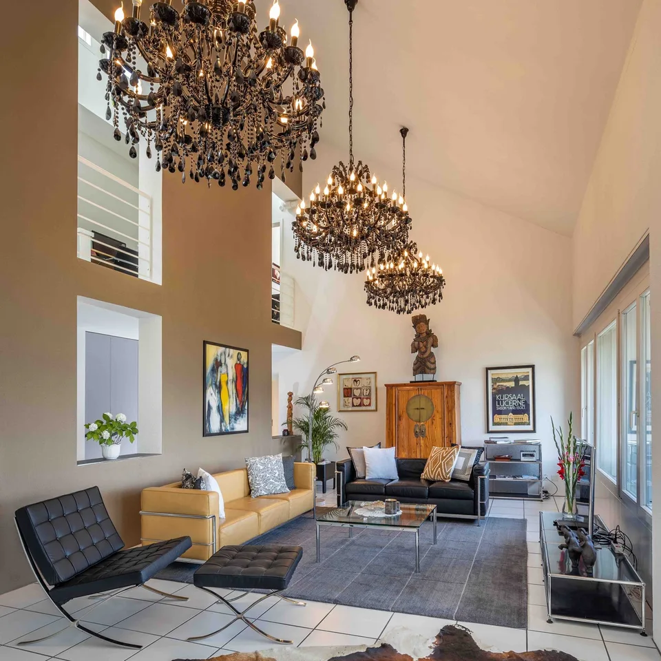 Exclusive Villa with Spectacular Lake and Mountain Views