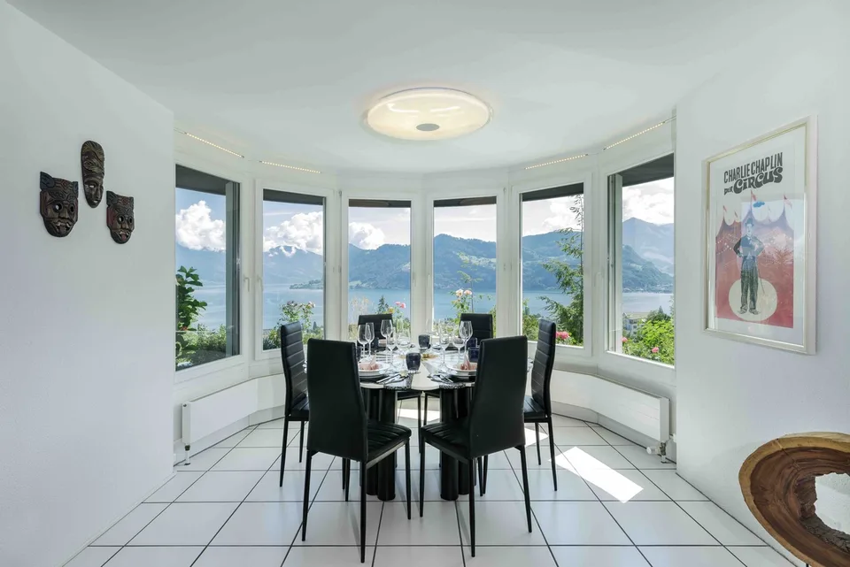 Exclusive Villa with Spectacular Lake and Mountain Views
