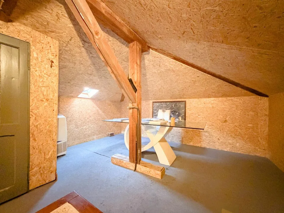 Immeuble de rendement au coeur de Saxon – photo 13 sur 13