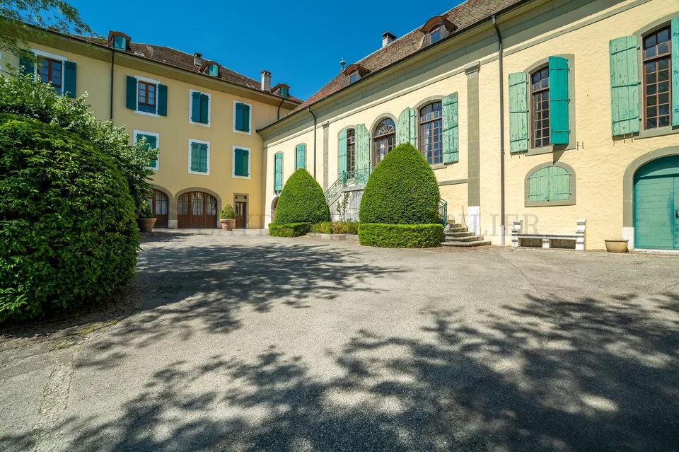 Bello appartamento di 7 locali in una residenza di charme