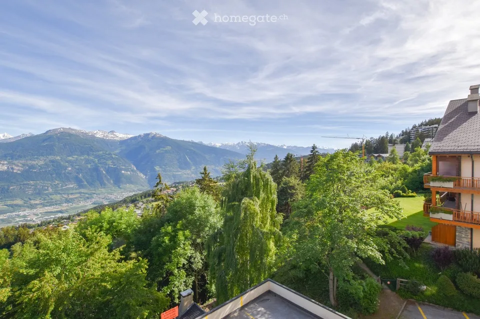 Crans-Montana, 3.5 rooms with panoramic view, well located