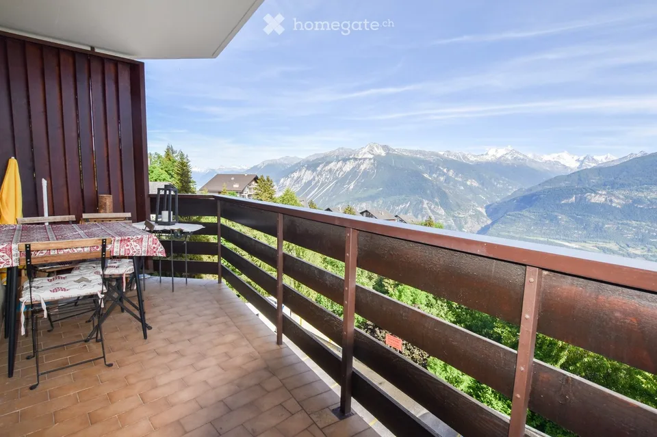 Crans-Montana, 3.5 rooms with panoramic view, well located